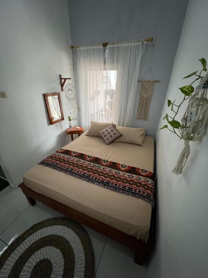 Loyal Friend Hostel كاريمونجاوا المظهر الخارجي الصورة